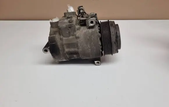 Mercedes-Benz CLS C218 AMG Air conditioning (A/C) compressor (pump) A0008302601