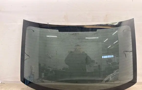 Audi A3 S3 8V Rear windscreen/windshield window 8V5845501G