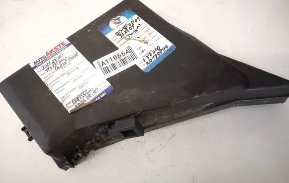 Subaru B9 Tribeca Fuse box cover MB502000B