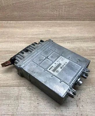 Volkswagen PASSAT B5 Engine control unit/module ECU 028906021EG 0281001557