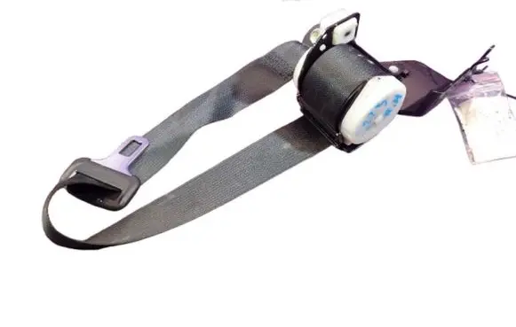 Mazda 3 II Front seatbelt