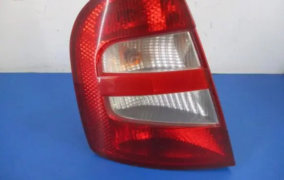 Skoda Fabia Mk1 (6Y) Rear/tail lights 6Y6945095