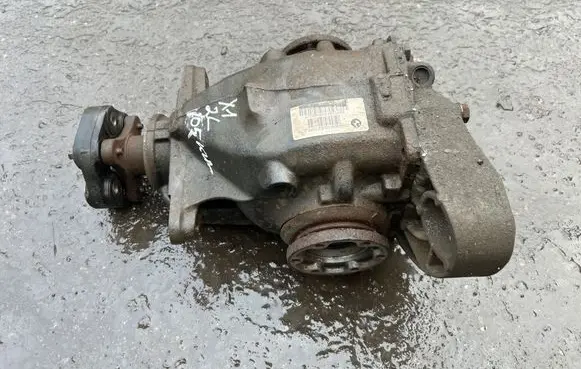 BMW X1 E84 Rear differential 7592938