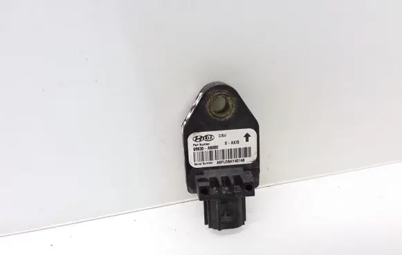 Hyundai i30 Airbag deployment crash/impact sensor 95930A6000