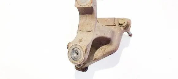 Honda CR-V Engine mounting bracket 070103