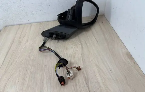 Citroen C4 Grand Picasso Front door electric wing mirror 262068208B