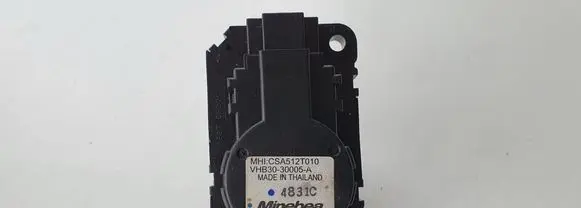 Mitsubishi Outlander A/C air flow flap actuator/motor 
