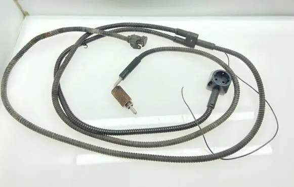 Subaru Outback Electric engine pre-heating system (optional) 