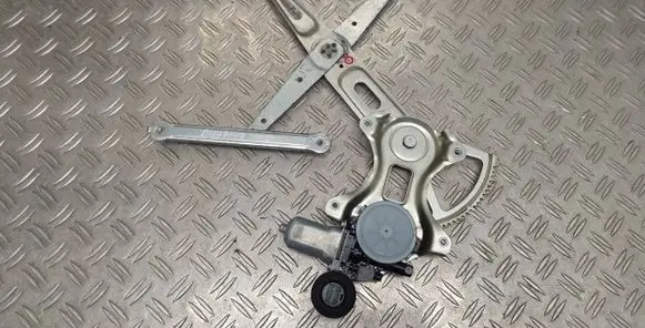 Toyota Prius (NHW20) Front door window regulator with motor 8571035180
