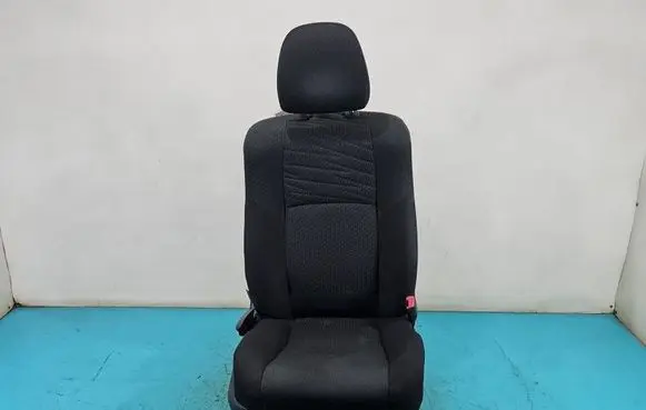 Toyota Avensis T270 Front passenger seat IMPRK1573550