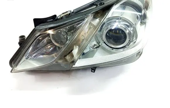 Mercedes-Benz E C207 W207 Headlight/headlamp A2078200159 0096473102109229 1ZT00964731