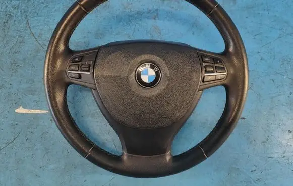 BMW 5 F10 F11 Steering wheel 32336790888