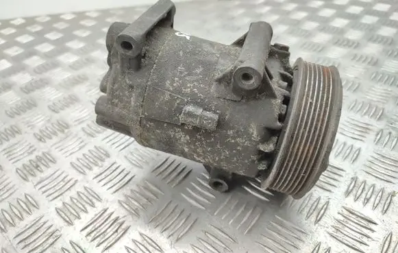 Renault Scenic II - Grand scenic II Air conditioning (A/C) compressor (pump) 8200678499