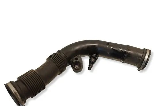 Volvo V60 Turbo air intake inlet pipe/hose 31657341 D23NA