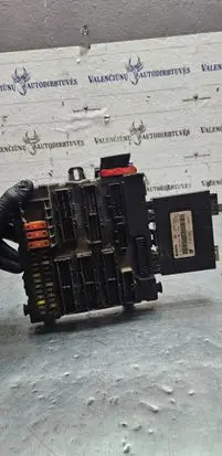 Opel Vectra C Fuse module 13112914 40CWES 131073