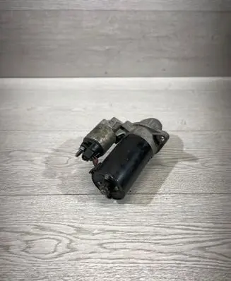 BMW 3 F30 F35 F31 Starter motor 7638194