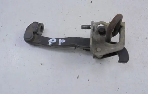Volvo V50 Front door check strap stopper 30661442