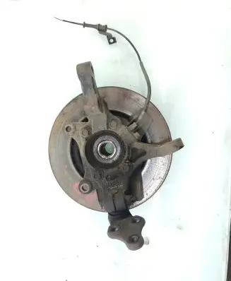 Hyundai i30 Front wheel hub