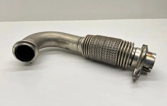 Audi A5 EGR valve line/pipe/hose 05L131521F