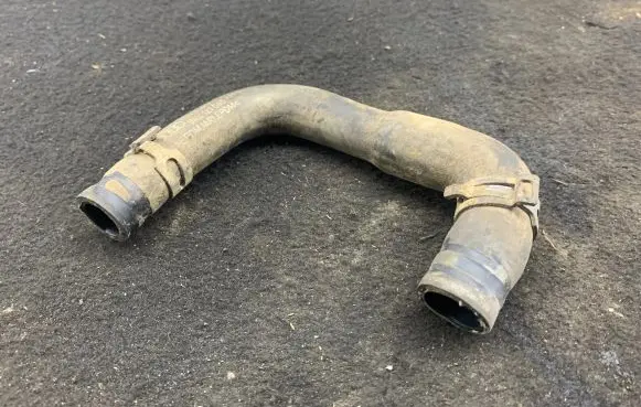 Audi A6 S6 C7 4G Engine coolant pipe/hose 04l121065an
