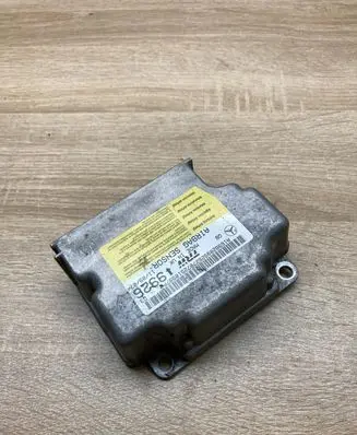 Mercedes-Benz A W169 Airbag control unit/module A1698209926