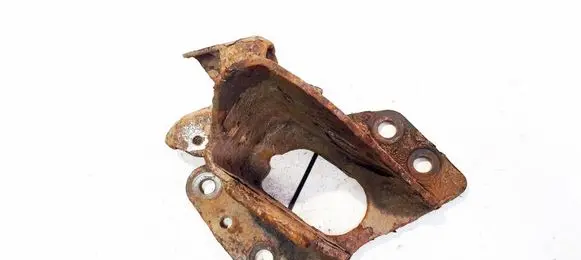 Nissan Qashqai Bracket in trunk/boot 