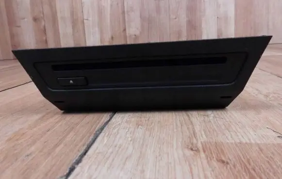 Mazda CX-3 CD/DVD changer DA6C669G0E