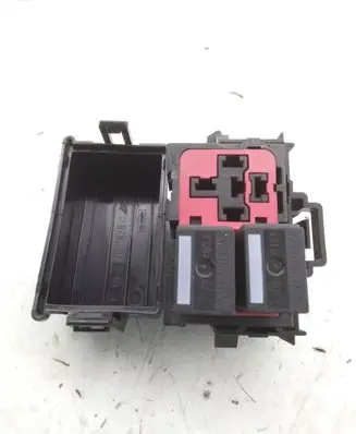 Volvo XC70 Fuse module