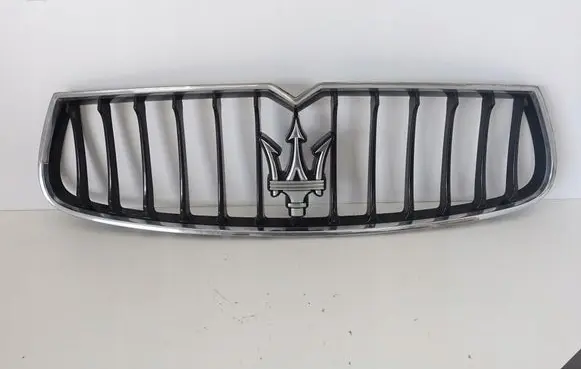 Maserati Ghibli Front bumper upper radiator grill