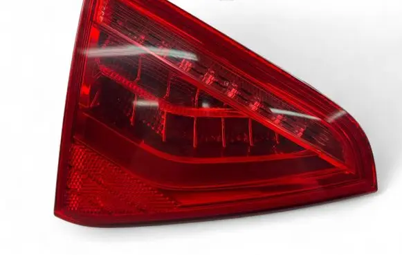 Tailgate rear/tail lights