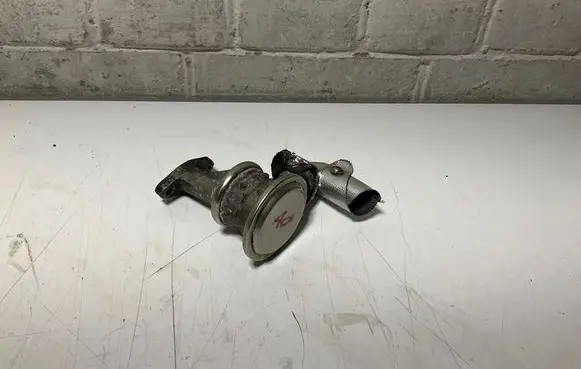 BMW 3 E92 E93 EGR valve 7557909