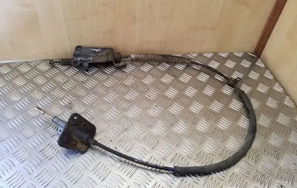 KIA Sorento Gear shift cable linkage 467003E921