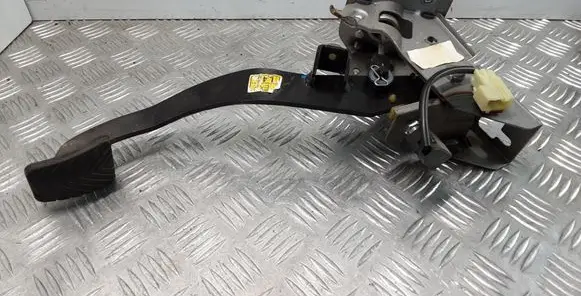 Clutch pedal
