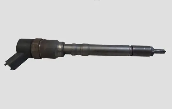 Hyundai Trajet Fuel injector 0445110064 3380027010