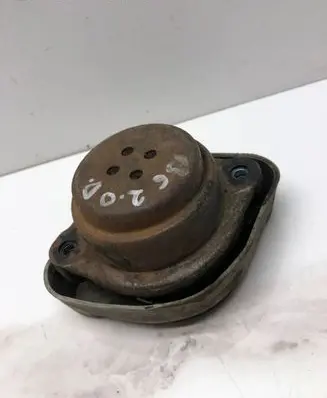 Volkswagen PASSAT B6 Gearbox mount 4B0399151S
