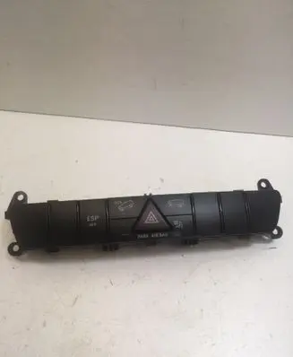 Mercedes-Benz ML W164 Hazard light switch A1648703410