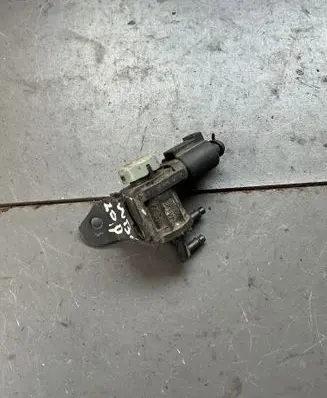 Audi A6 S6 C5 4B Turbo solenoid valve 1j0906283c