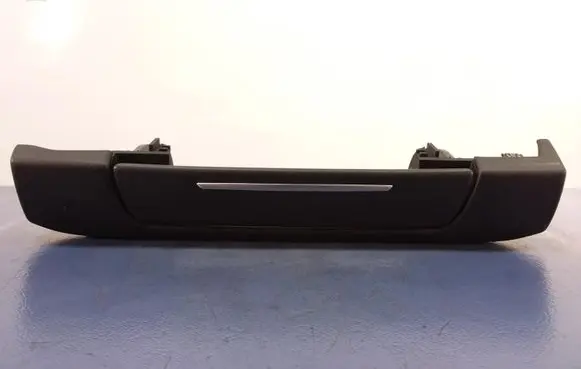 Other sill/pillar trim element
