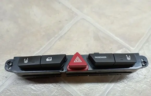 KIA Ceed Hazard light switch 937001H000