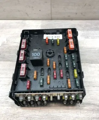 Volkswagen PASSAT B6 Fuse module 3C0937125 63592777