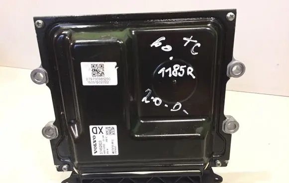 Volvo XC60 Engine control unit/module 31452623 2797009612