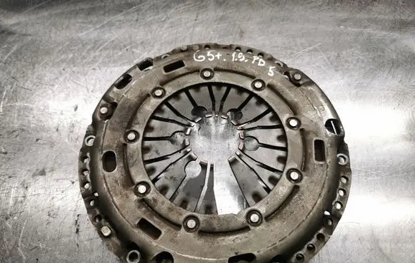 Volkswagen Golf V Pressure plate 