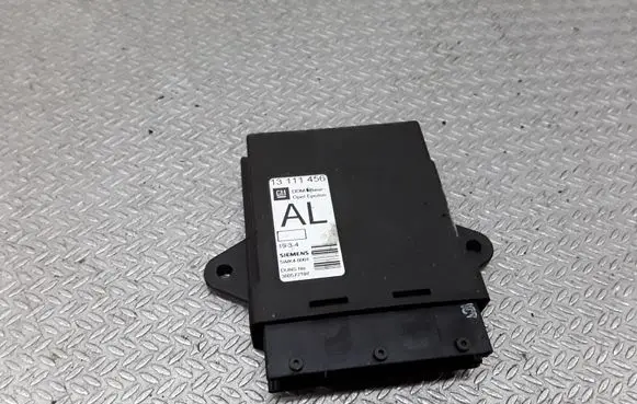 Opel Signum Door central lock control unit/module 13111456 5WK46001