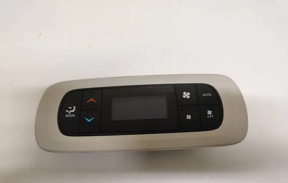 Chrysler Pacifica Climate control unit P6WL30PD2AA T266110540