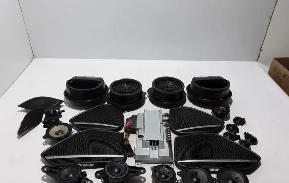 Audi A4 S4 B9 Sound amplifier 8W0035465