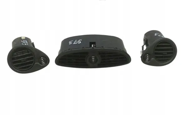 Renault Clio III Dashboard air vent grill cover trim 