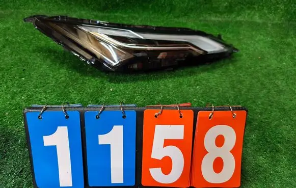 Nissan X-Trail T33 Headlight/headlamp 