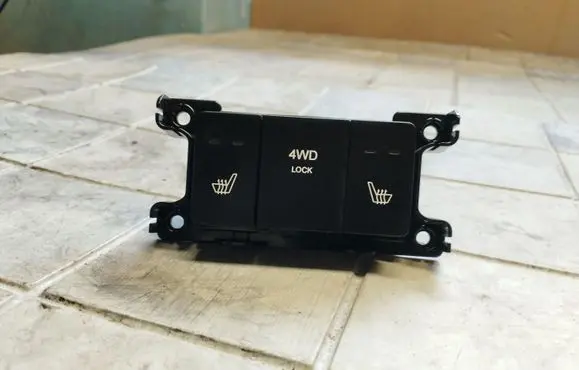 Hyundai Santa Fe Seat heating switch