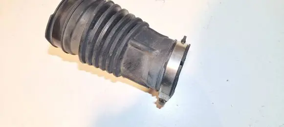 Nissan Qashqai Intercooler hose/pipe 9725