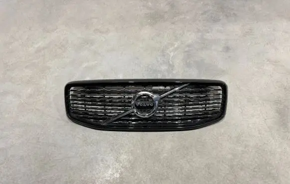 Volvo XC60 Front bumper upper radiator grill 31425534 31425538